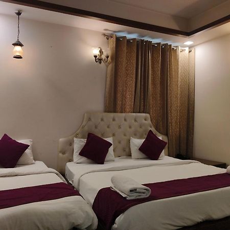 Hotel Agra Grande By Goyal Hoteliers Экстерьер фото