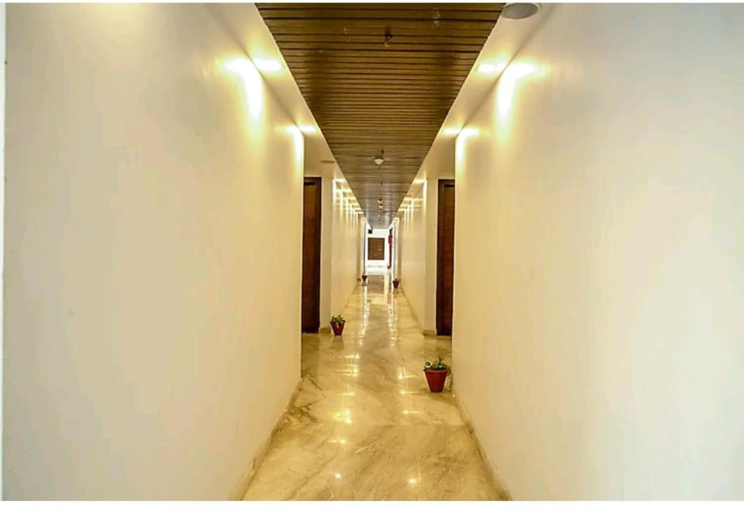 Hotel Agra Grande By Goyal Hoteliers Экстерьер фото