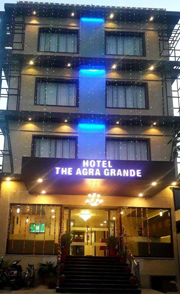 Hotel Agra Grande By Goyal Hoteliers Экстерьер фото